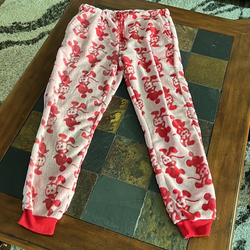 NWT Disney Women's Mickey Mouse Cozy Fuzzy Pajama Loungewear Set Medium Red - Picture 2 of 11